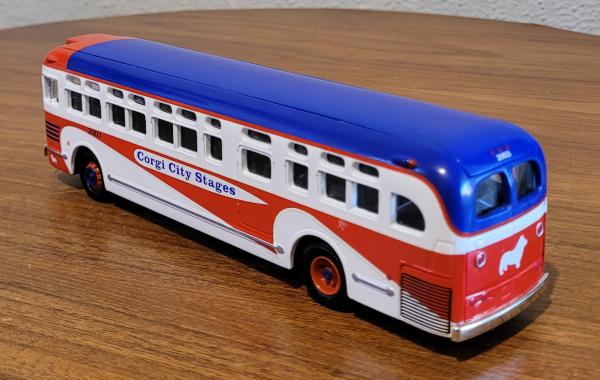 Corgi City Toys - BUS GM 4503 
