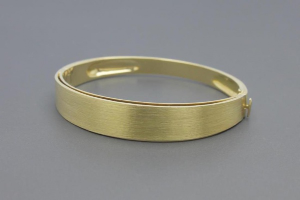 H STERN Bracelete em Ouro Amarelo 18k com Brilhante - Tamanho 16.8 cm / Medida Interna 5.6 x 5.0 cm