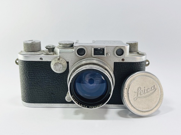 LEICA - D.R.P - ERNST LEITZ WETZLAR - GERMANY - Nr. 621162 - Camera Fotográfica da Marca Leica, está