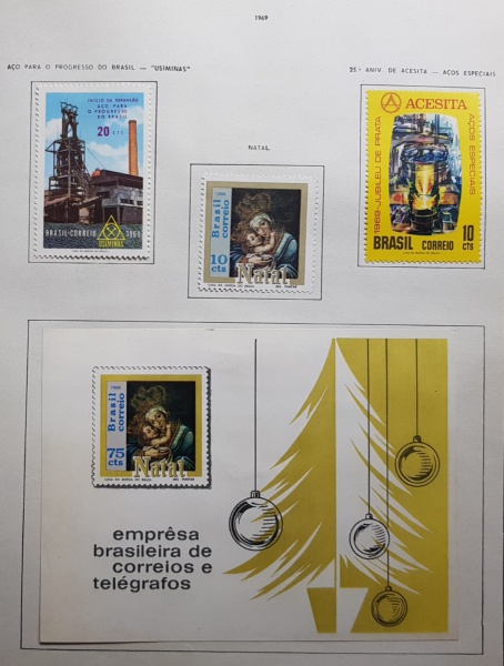 (97110) - Brasil - Página de Coleção com selos fixados com charneira