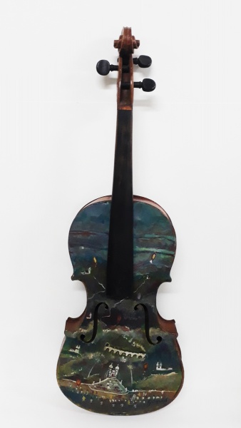 AM000, GUIGNARD, óleo sobre madeira (Violino), "Ouro Preto", medindo 60 x 20 cm. (Apresenta