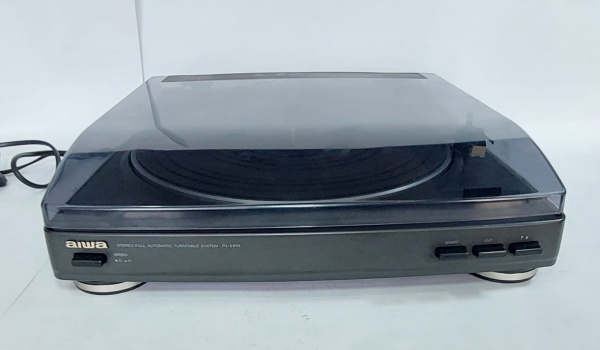 Conservadíssimo Toca disco da AIWA - Modelo: PX - E 855LH - STEREO