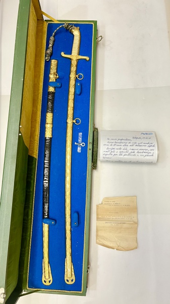 MILITARIA - Espada de general FEB punho de marfim lâmina perfeita lavrada ourocom nota e dedicatoria