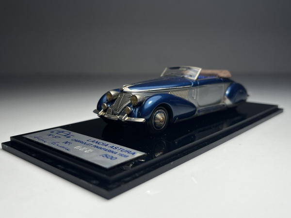 Lancia Astura Cabriolet Pininfarina 1938 Azul - Carlo B