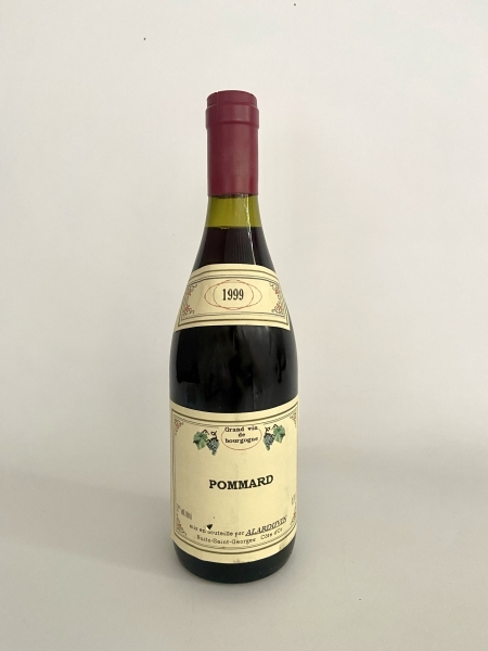 Pommard. Grand Vin de Bourgogne. Alarduvin. 1999. Vinho tinto. França. 750 ml.