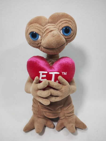 Boneco E.T da Univesal Studio com 38 cm de altura. Em ótimo estado.