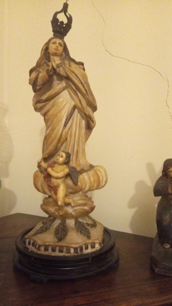 Belíssima e importante imagem de Nsa Sra da Conceição em calcita ( padra sabão), tipicamente usada e