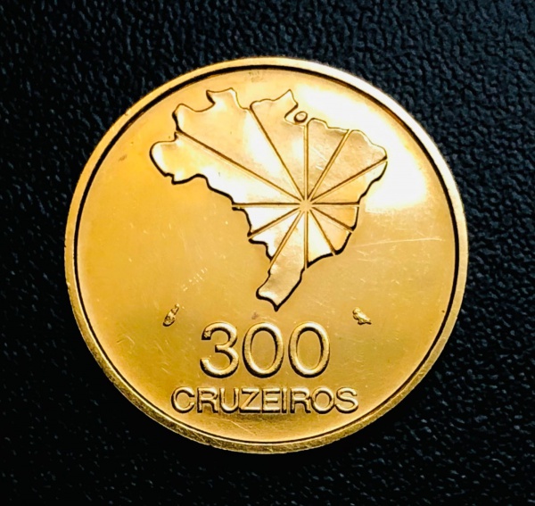 300 Cruzeiros 1972 BRASIL - Ouro (0,920) 16,65 g 27,5 mm - CATALOGO O-738 - Edição comemorativa 150º