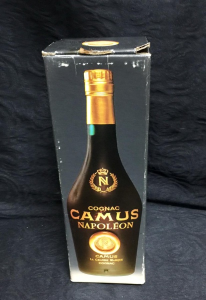 CAMUS NAPOLEON & CREST 12年セット Cognac Camus Napoléon La Grande Marque , lacrado na embalagem