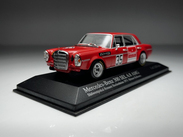Mercedes Benz 300 SEL 6.8 AMG #35 - Minichamps Escala 1