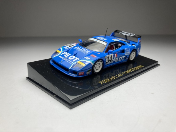 Ferrari F40 Competizione Azul Pilot - IXO Ferrari Colle