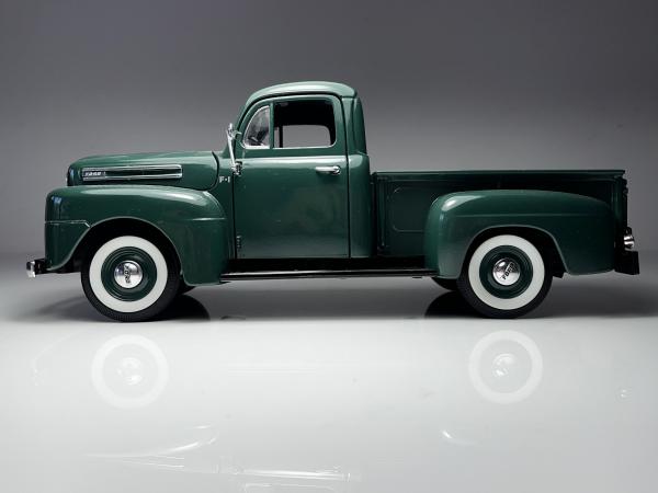 1/18 フォード ピックアップトラック 薄緑 Ford F-1 Pick Up 1/18 フォード ピックアップトラック 薄緑 Ford F-1 Pick Up