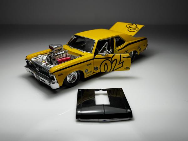 ミニカー MAISTO 1970 CHEVROLET NOVA SS 1/24 Miniatura 1970 CHEVY