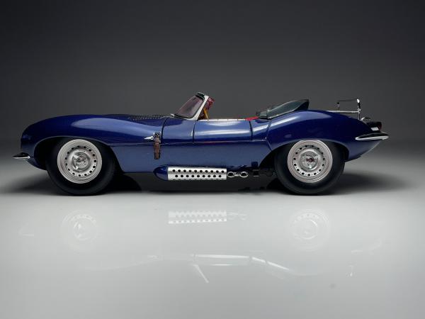 Jaguar XKSS Azul - AutoArt Escala 1/18 *Possui caixa or