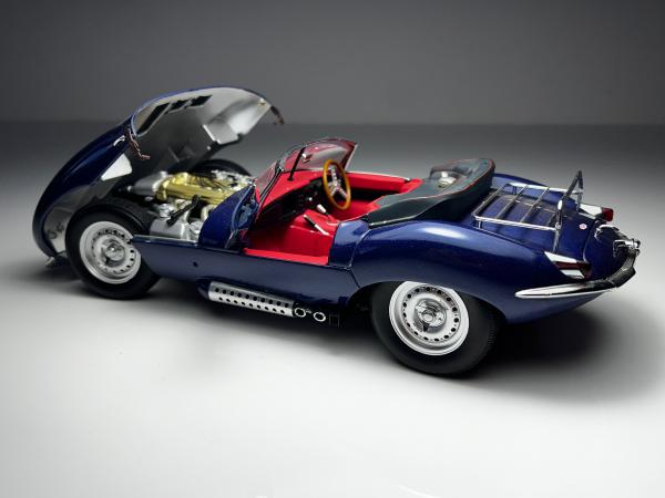 Jaguar XKSS Azul - AutoArt Escala 1/18 *Possui caixa or