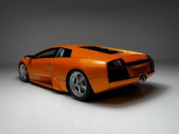 Lamborghini Murcielago Laranja - AutoArt Escala 1/18 *P
