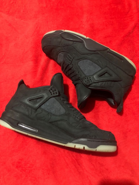Tênis Jordan X Kaws Black Tênis Jordan fei