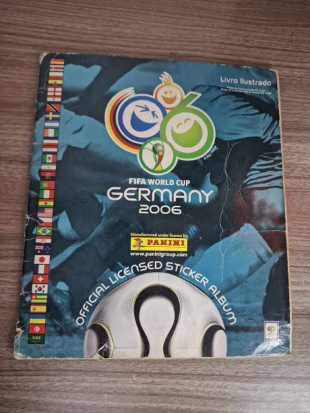 Álbum Da Copa Do Mundo 2006 Incompleto faltando 38 figurinhas