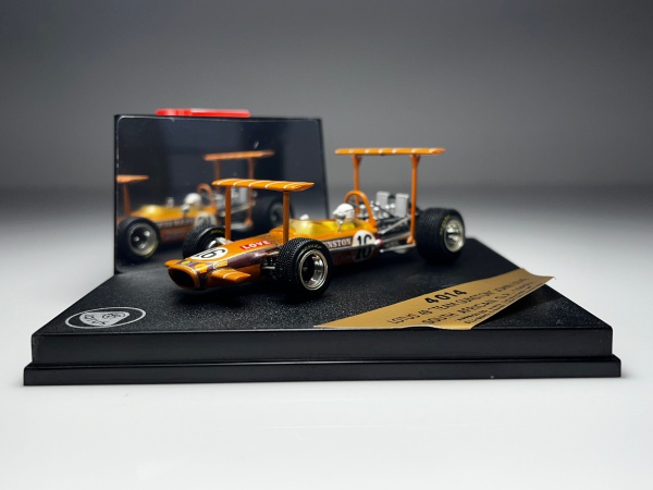 2024最新のスタイル 49B Lotus Ford #1 Vm/Bco/Ouro Lotus Team Leaf Gold 1969 ミニカー