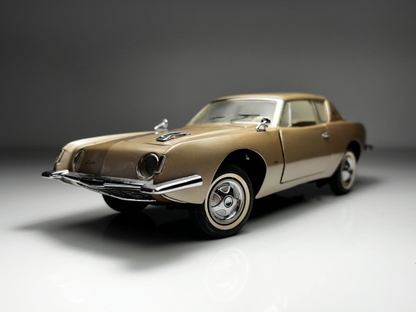 1949 OldsMobile 88 Coupe Verde - Danbury Mint Escala 1/