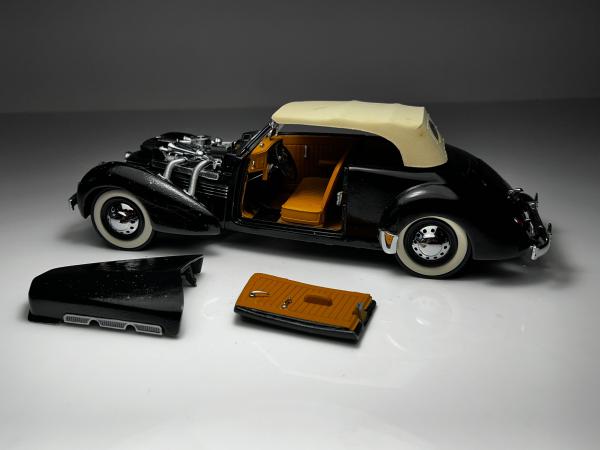 1937 Cord 812 Phaeton Coupe Preta - Franklin Mint Escal