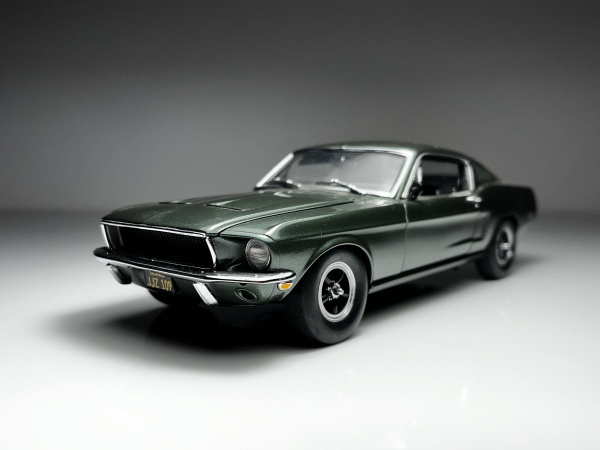Bullitt Mustang 1968 Ford Mustang Verde - Danbury Mint