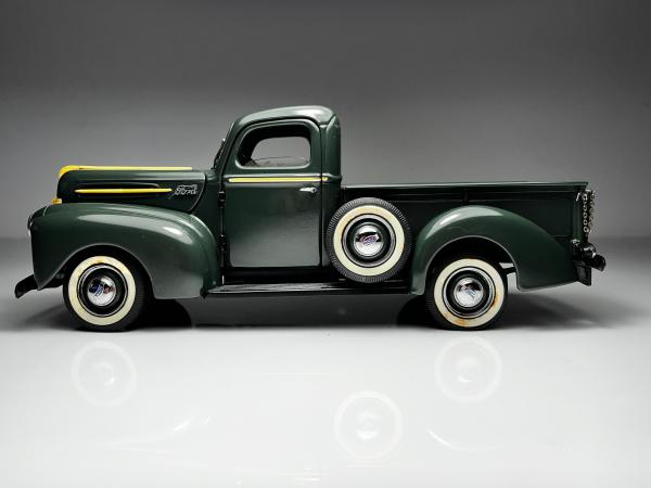 1942 Ford Pickup Truck Verde - Danbury Mint Escala 1/24
