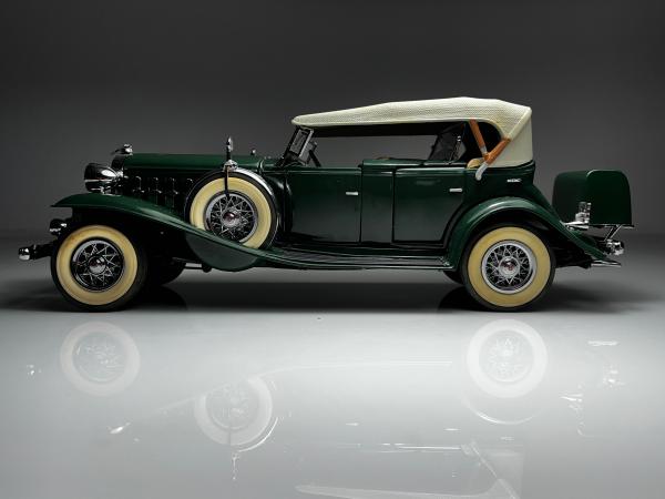 1932 Cadillac V-16 Verde - Danbury Mint Escala 1/24 *Po