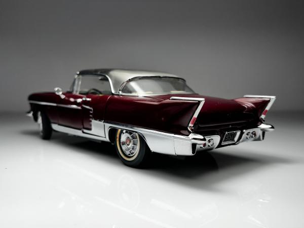 1957 Cadillac Eldorado Vinho - Franklin Mint Escala 1/2
