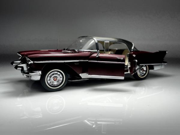 1957 Cadillac Eldorado Vinho - Franklin Mint Escala 1/2