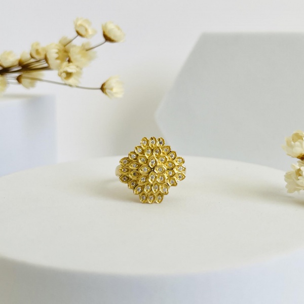 Joias . Pingente Cruz Vintage, em ouro amarelo 18k, Altura 5,9 foto 8