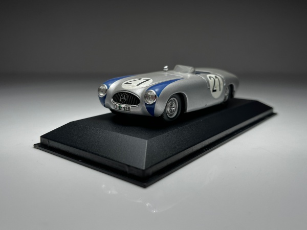 Mercedes 300 SL 1952 Mercedes Prata/Az #21 H. Lang Nurb