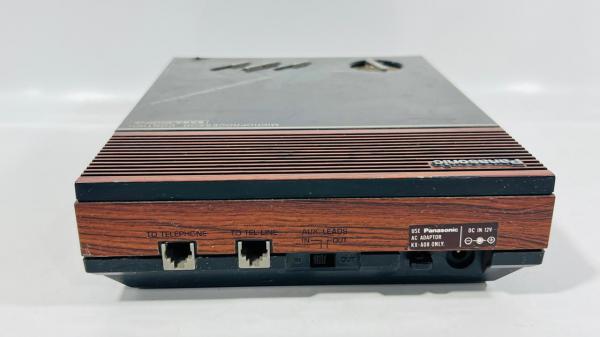 PANASONIC - Secretária eletrônica modelo KX-T1420 Easa-