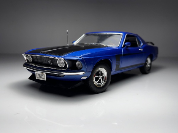 1969 Ford Mustang Azul - Welly Escala 1/18 miniatura e