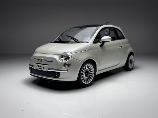 Fiat 500 Branco - Norev Escala 1/18 miniatura em metal