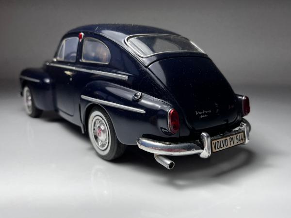 Volvo PV544 Azul escuro - Revell Escala 1/18 miniatura