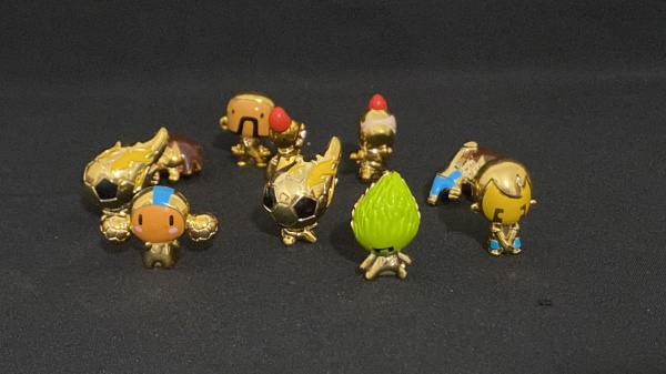 LOTE DE GOGOS DOURADOS