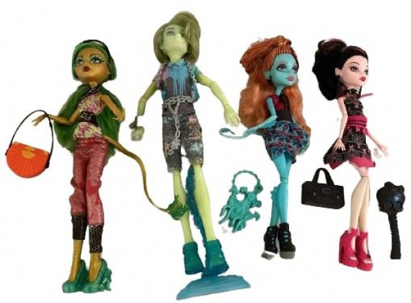 bonecas Monster High `Jinafre`, `Porter Geiss`, `Lorna`, e