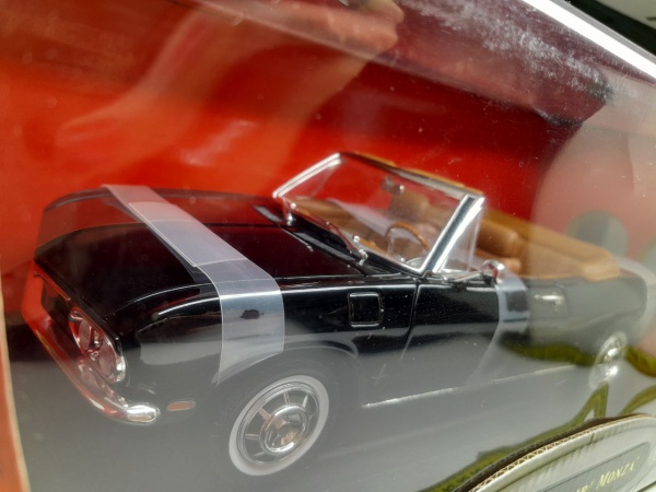Miniatura Dodge Viper GTS 1996, Marca Maisto, Escala 1:18