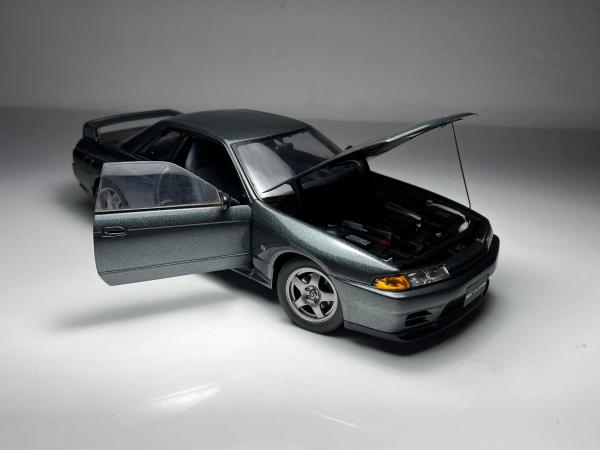 Nissan Skyline GT-R (R32) 1/18 ミニカー Nissan Skyline GT-R (BNR32) 1993 1:18 OttOmobile - 19 anos! Loja