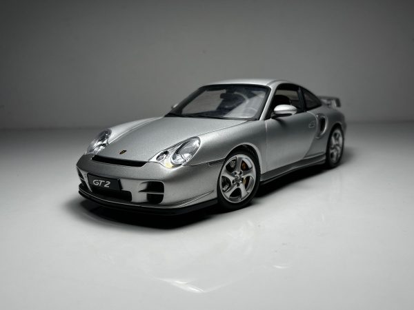 ミニカー UT Models 1/18 Porsche 911 RS Miniatura Ut Models Porsche 911 Carrera Rs 993 1/18 Na Caixa