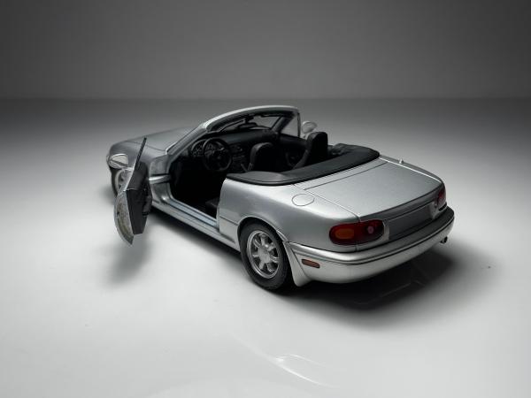 Mazda Miata 5 Prata - Guilloy Escala 1/18 miniatura em