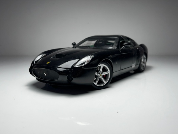 Ferrari 575 GTZ Zagato Preta Limited Edition Zagato Ser
