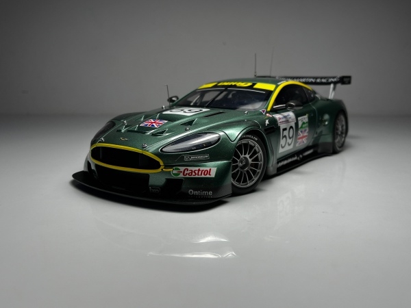 AUTOart Aston Martin DBR9 #59 24 hrs LeMans 2005 / オートアート