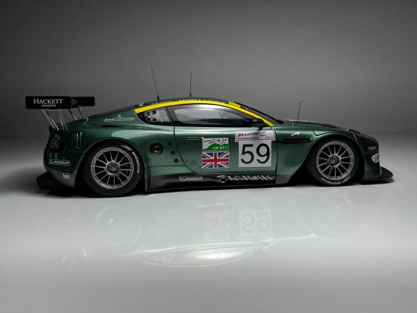 Aston Martin DBR9 Le Mans 2005 #59 - Autoart *Possui ca