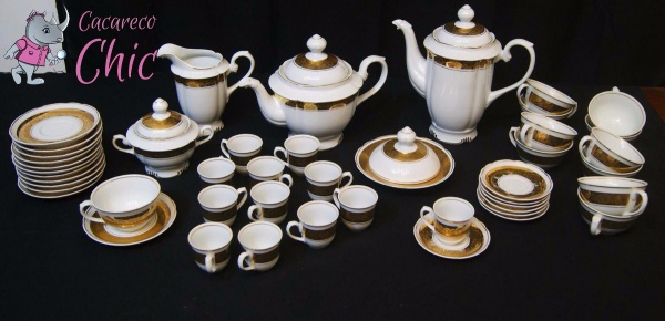 Jogo antigo de chá ou café em porcelana real da década