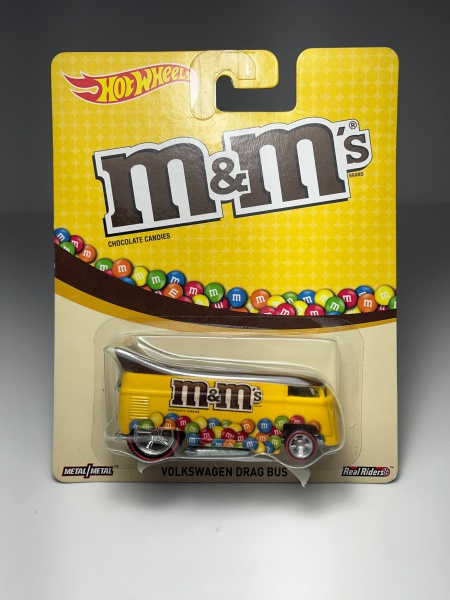 ホットウィール　ドラッグバス　m&m Volkswagen Drag Bus Amarela M&M`s - Hotwheels Escala Ap