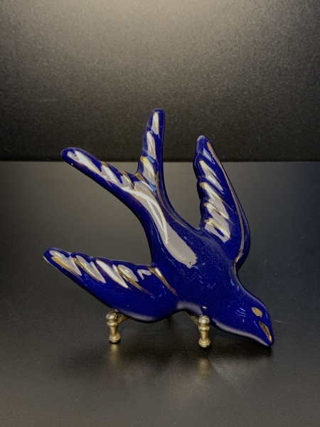 ANTIGO - Andorinha de porcelana na cor azul cobalto e filetes