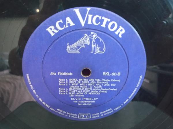 LP Elvis Presley - 1956. 1º LP do Elvis Lançado no Brasil. Capa e
