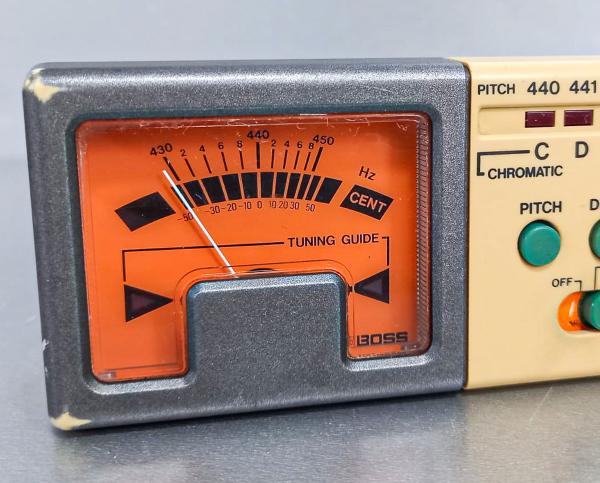 Afinador de instrumento musical, Boss Chromatic Tuner T